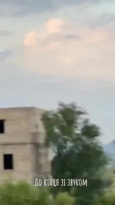 Russian shelling of Krasnohorivka with incendiary munitions, possibly 9M22S rockets. September 2023 (POV at 48.000242, 37.525768)