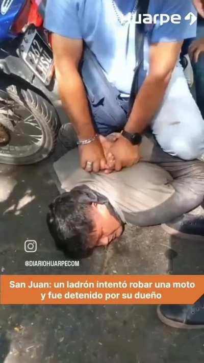 Ladron es detenido por la gente en San Juan 