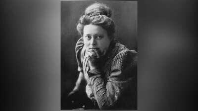 Пошто ми је јучерашњи видео излгедао некако лоу ефорт хтео сам да покушам мало да поправим ((ставим слике да се мењају на бит))