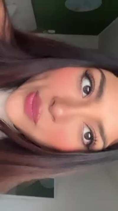 Just some juicy lips 😋