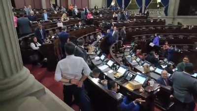 Pro-Life and Conservative Guatemalan Deputy Appears Drunk in Congress to Approve Next Year's Budget