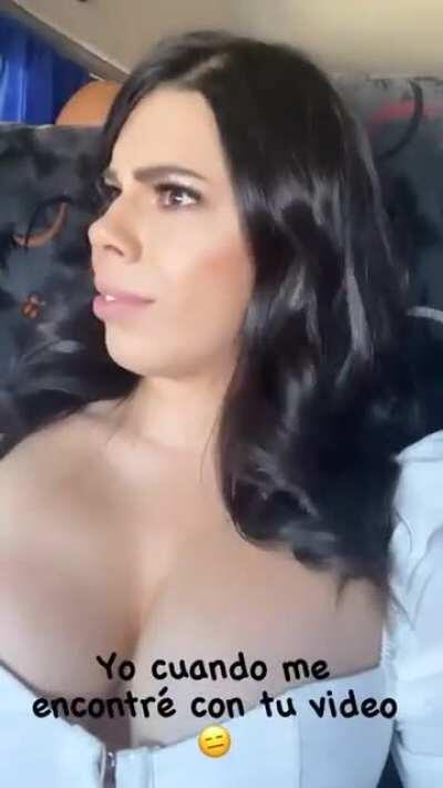 Que rico sería eyacular en su bello cuerpo🥰