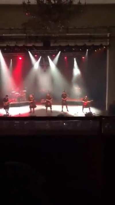 to see the Red Hot Chili Peppers