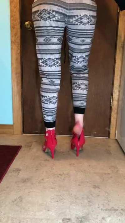 $DM me to get folders. Join telegram now in comments (join it now!)