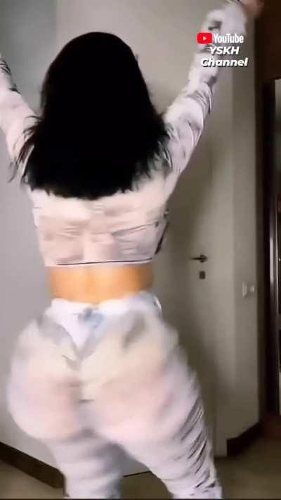 What a beautiful top and matching jeggings