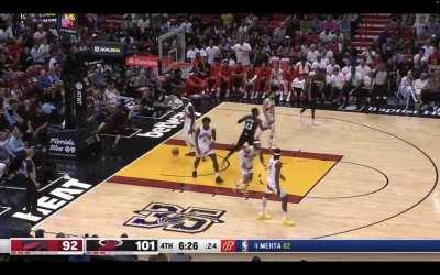 [Highlight] Looks like Herro injured his knee on this nice driving layup, but he just checked back into the game