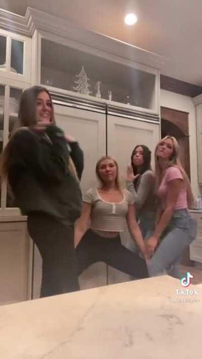 The Entire Friend Group Loves 🍫