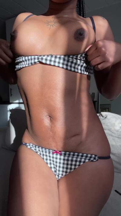 Are you into black girls ;)