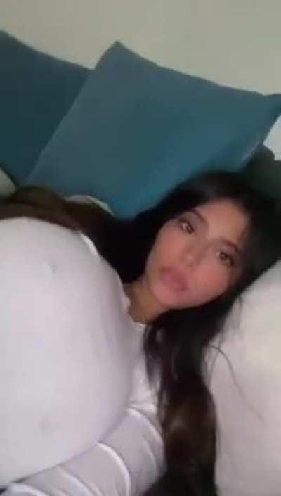 Big tits small bounce