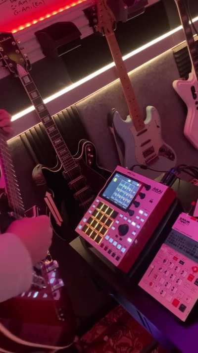 Short groove, take two. Guitar, bass & MPC.