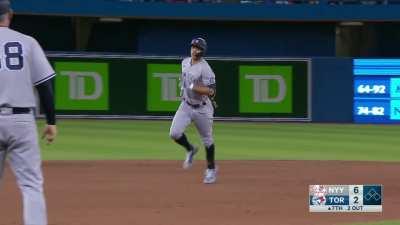 [Highlight] Stanton hits a 3-run homer to extend the Yankees lead!