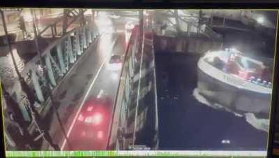 Inattentive driver breaks bridge