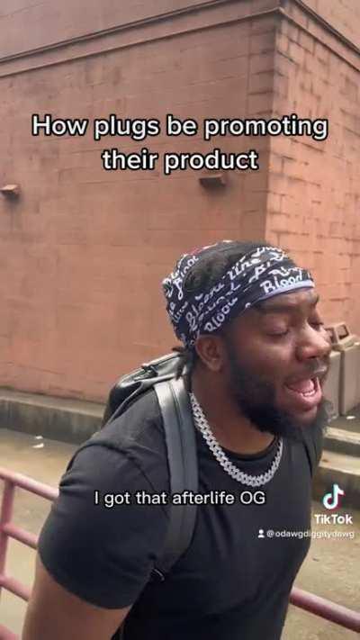 How plugs be promoting their product😂😂