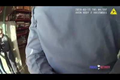 Cops wait for thieves at Costco exit