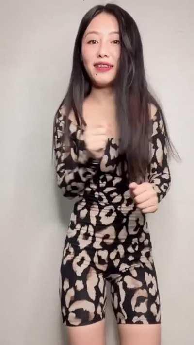 Northeastern sexy babe..