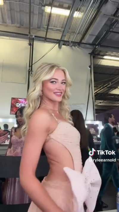 Rylee showing off a new look