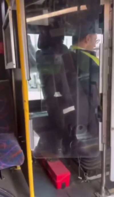 Bus driver refuses to drive on, before she pays for the ride. (strong language)