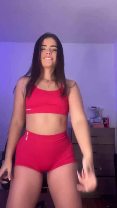 Que piernas 😍🔥