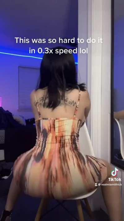 Left Right in slow mo