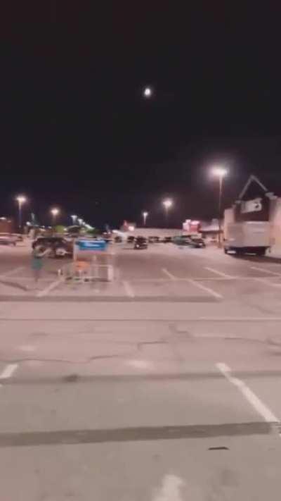 Who’s at fault? Security or the Infiniti ? 🥶🥶🥶