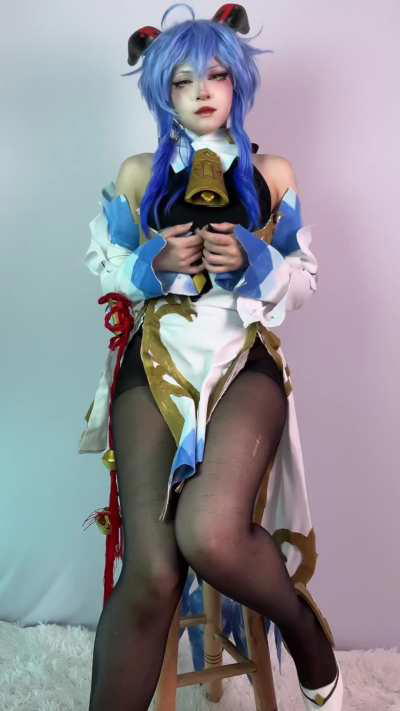 Ganyu cosplay by Stella 
