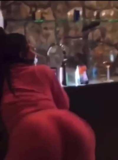 I Remember This Video Of Ari Came Out Omg But Here A 1 Min Loop Of It 😩