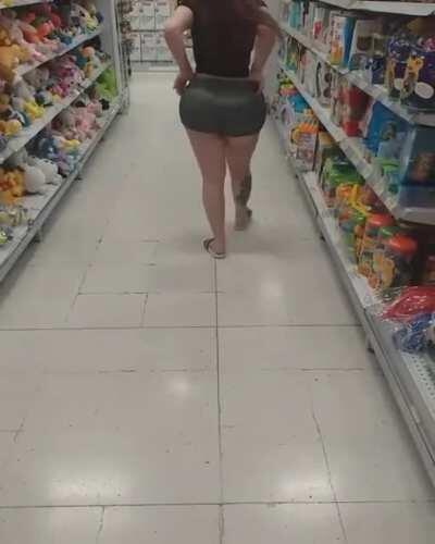 I'm all lost in the supermarket 🎵♬