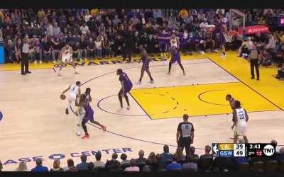 [Highlight] Jordan Poole with a smooth dime to Draymond Green