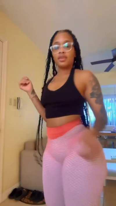 Since y’all kno everything BBL or all natural? 😈