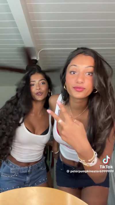 Underwear peeking is so hot