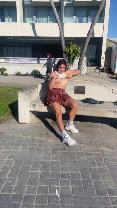 It was really busy but I ainât no chump ;) [gif]