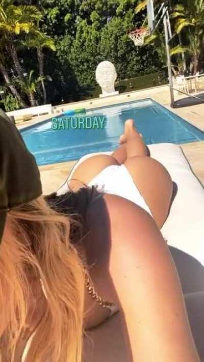 Saturday 🍑
