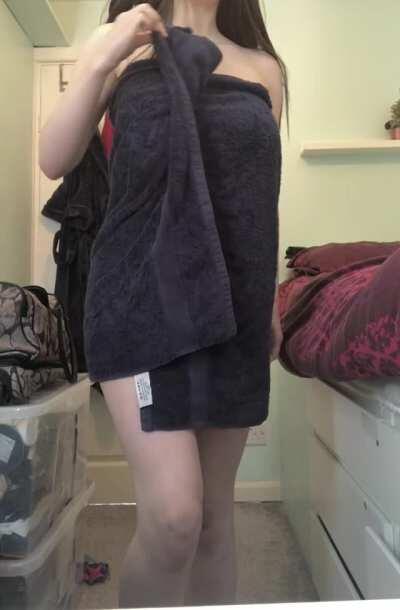 Oops my towel dropped ;) 🖤