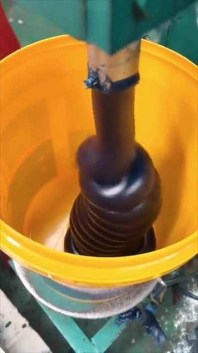 Forbidden chocolate pudding (industrial grease)