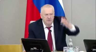 Шесть доз! Кто больше?