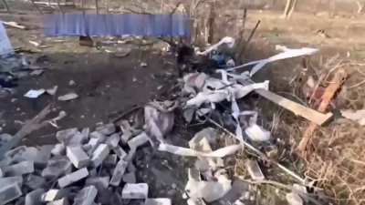 Ukrainian marines open small arms fire and eliminate a Russian soldier. Krynky village, Kherson region.
