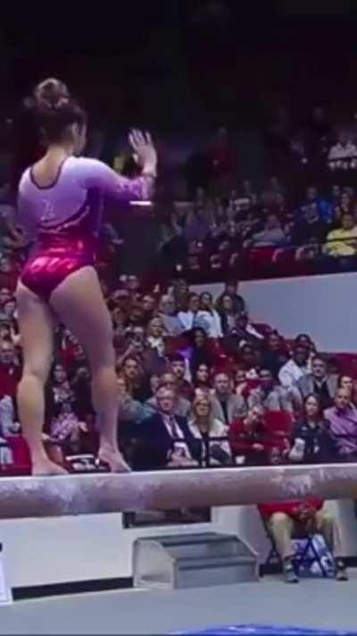 Ella Burgess: University of Alabama 🤍❤️🐘