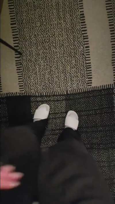 Two-day fart marathon in this hotel room.