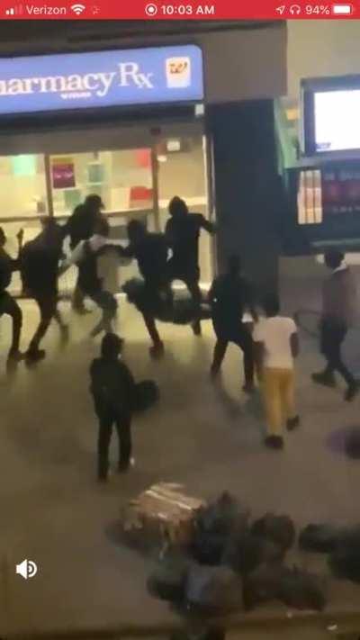 xpost from r/actualpublicfreakouts- OP is u/actualpublicfreakout