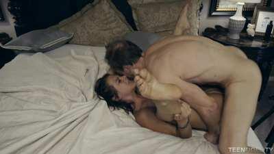 Intense Simultaneous Orgasm Creampie For Gorgeous Brunette