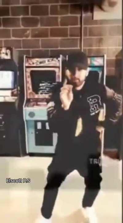 EMINEM rapeando 800 palabras por minuto