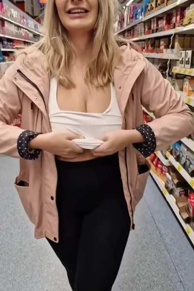 Keeping ourselves entertained [GIF]