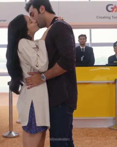 Shraddha Kapoor's all Kissing scenes from the movie 'Tu Jhoothi Main Makkaar
