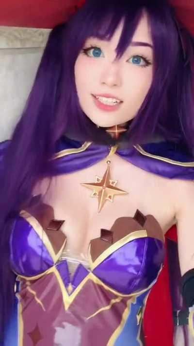 Emiru genshin cosplay