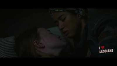 Jasmin Savoy Brown & Liv Hewson (