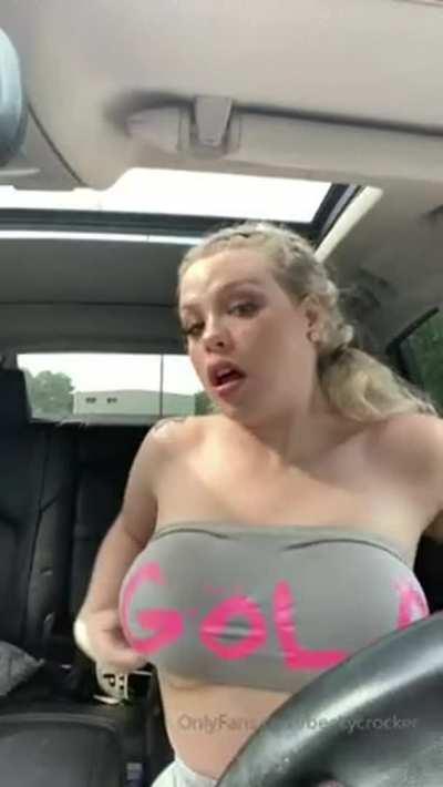 Amazing Boobs 🔥 ( Her Free Content In Comment )