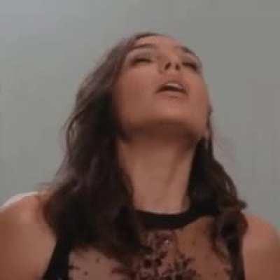 Gal Gadot while I eat her Pussy