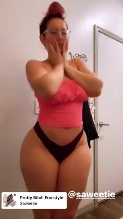 I’m really in love with her new body(W⭕️3S3NP🅰️ℹ️)