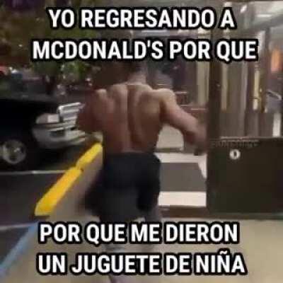 YO QUERIA AL MAX STEEL😡