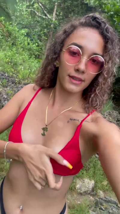 I love exploring the forest 🥰